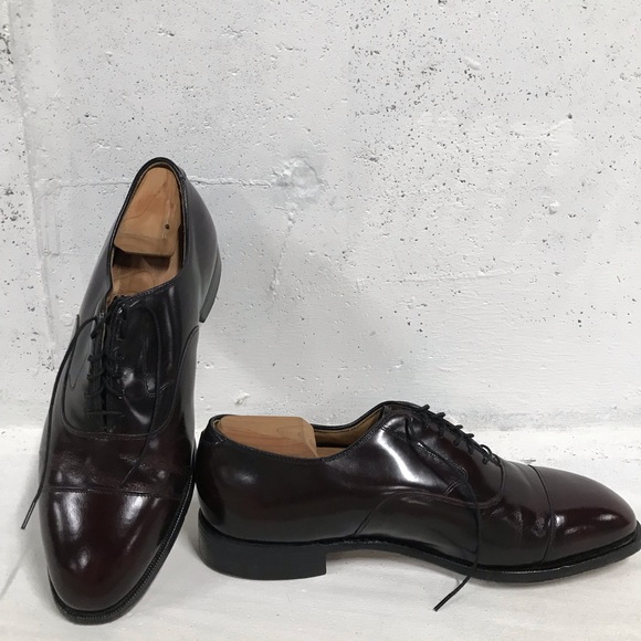 JOHNSTON & MURPHY cap toe dress shoes in oxblood - circa 1980’s!!! MINT!